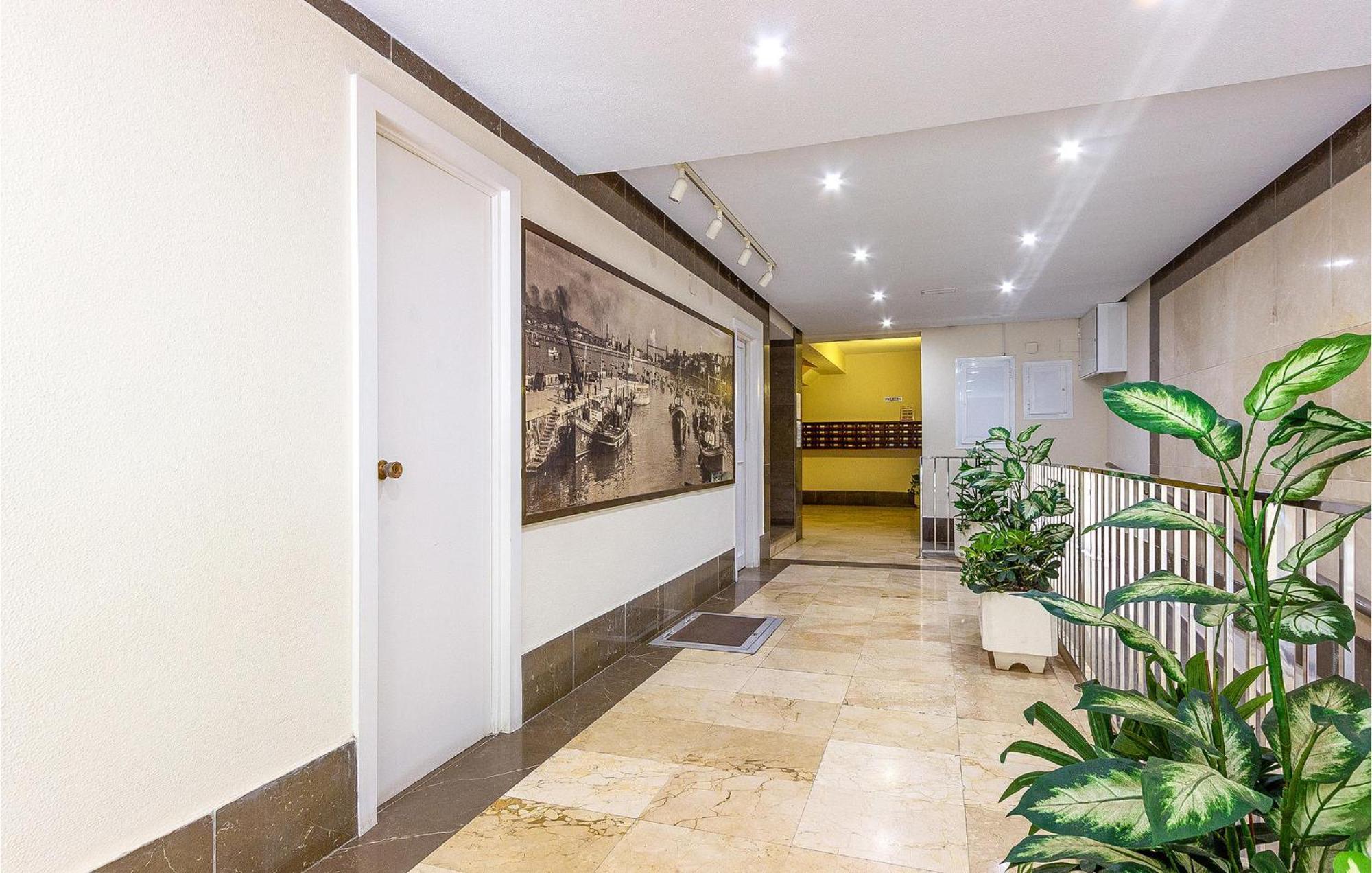 Lovely Apartment In Santa Pola With Kitchen ภายนอก รูปภาพ