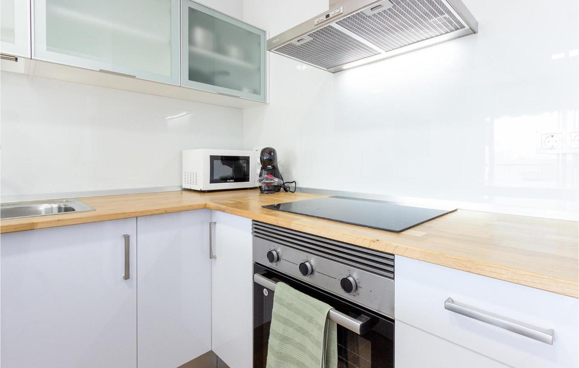 Lovely Apartment In Santa Pola With Kitchen ภายนอก รูปภาพ