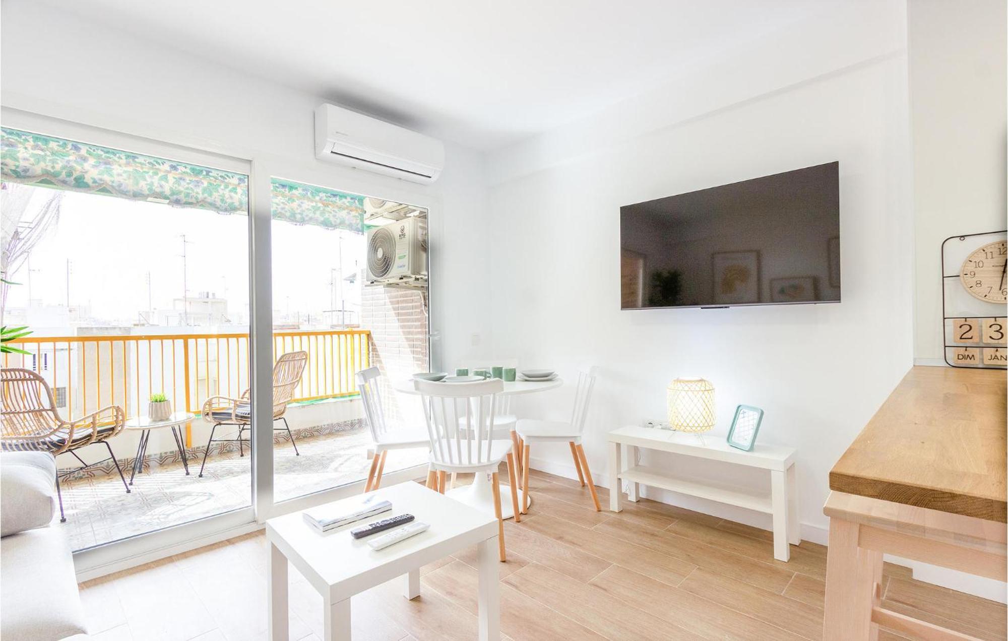 Lovely Apartment In Santa Pola With Kitchen ภายนอก รูปภาพ